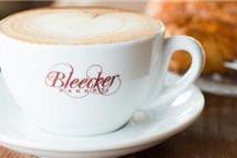 תמונה שצולמה להמחשת העבודות של בליקר בייקרי בתי קפה