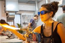 תמונה של יעל ולוך