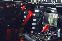 תמונה שצולמה להמחשת העבודות של פנצ'ריית דורון לדרך בדיקת לחץ אוויר בצמיגים