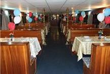 חדר אוכל בספינת שייט