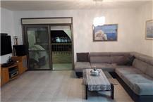 תמונה שצולמה להמחשת העבודות של תיווך מגדלי כרמיאל - אמה רזניק יועצת נדל"ן עריכת עסקאות נדל"ן