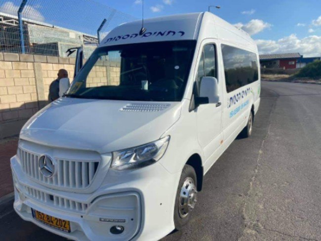 תמונה שצולמה להמחשת העבודות של רחמים הסעות תמונה של רחמים הסעות