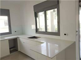 תמונה שצולמה להמחשת העבודות של יחיאל גלאס - 2 תמונה של יחיאל גלאס
