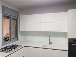 תמונה שצולמה להמחשת העבודות של יחיאל גלאס - 1 תמונה של יחיאל גלאס