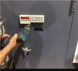 תמונה של חנן המנעולן