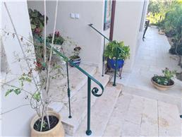 תמונה של מסגריית מוטי סלמון
