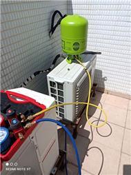 תמונה של טכנאי כוכב מיזוג אוויר