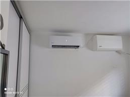 תמונה של טכנאי כוכב מיזוג אוויר