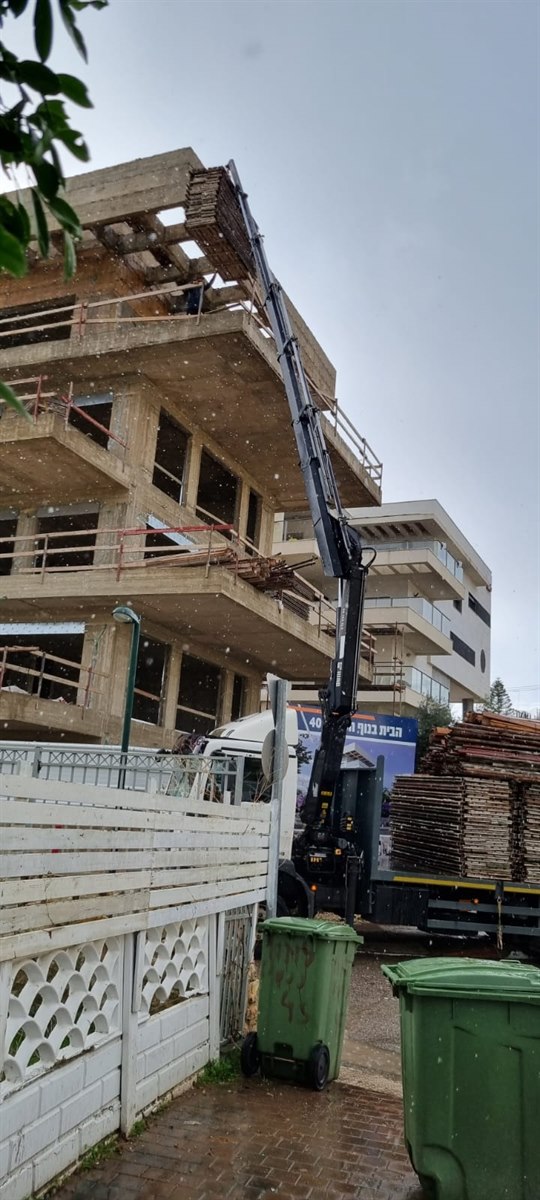 תמונה שצולמה להמחשת העבודות של דראושה עבודות פיגומים ומנוף תמונה של דראושה עבודות פיגומים ומנוף