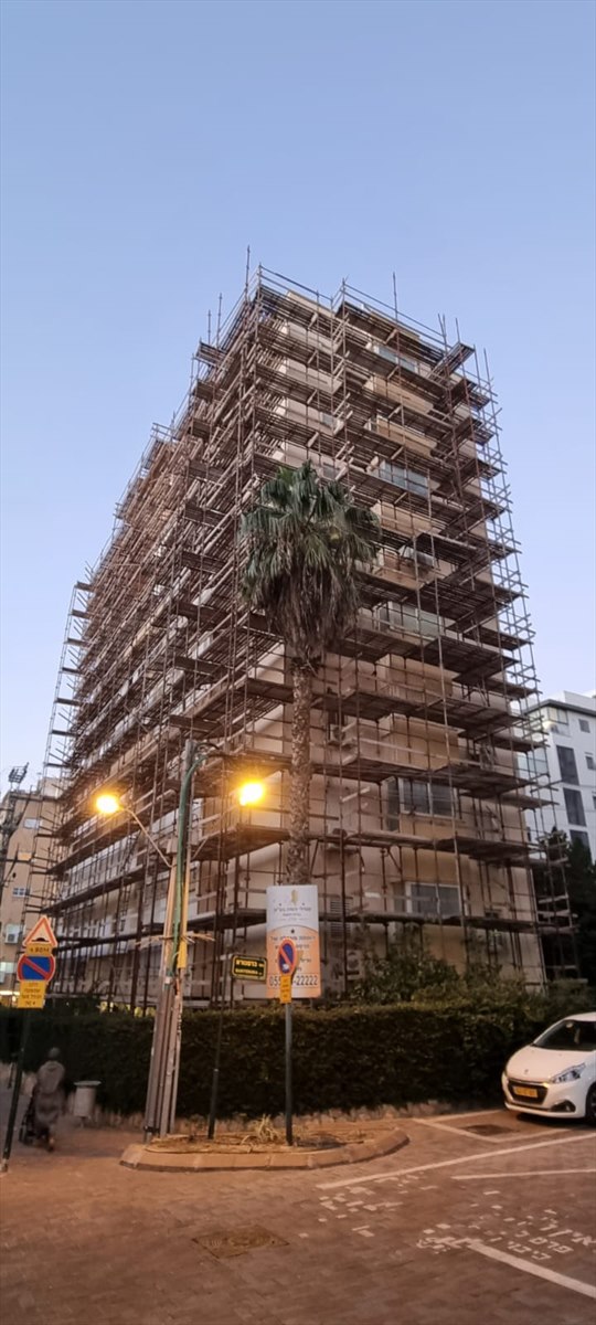 תמונה שצולמה להמחשת העבודות של דראושה עבודות פיגומים ומנוף תמונה של דראושה עבודות פיגומים ומנוף