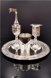 תמונה שצולמה להמחשת העבודות של בשם השם תשמישי קדושה תמונה של בשם השם תשמישי קדושה