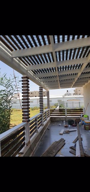 תמונה שצולמה להמחשת העבודות של עץ המרכז תמונה של עץ המרכז