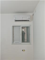 תמונה שצולמה להמחשת העבודות של אייר קולס תמונה של אייר קולס