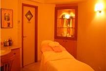 תמונה שצולמה להמחשת העבודות של "אוסי" קוסמטיקה מקצועית בע"מ - 1 קוסמטיקאית בחיפה