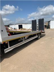 תמונה שצולמה להמחשת העבודות של גרוסי עוזי - גרירת רכב שינוע וחילוץ תמונה של גרוסי עוזי - גרירת רכב שינוע וחילוץ