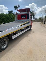 תמונה שצולמה להמחשת העבודות של גרוסי עוזי - גרירת רכב שינוע וחילוץ תמונה של גרוסי עוזי - גרירת רכב שינוע וחילוץ