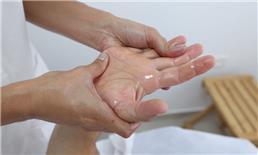 תמונה שצולמה להמחשת העבודות של מיטל דמרי - מעסה רפואית תמונה של מיטל דמרי - מעסה רפואית