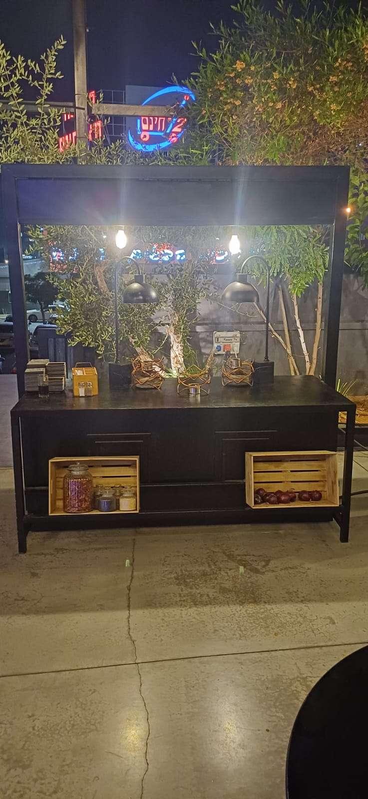 תמונה שצולמה להמחשת העבודות של איירון פאשן תמונה של איירון פאשן