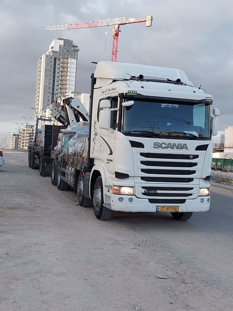 תמונה שצולמה להמחשת העבודות של אבי הובלות ועבודות מנוף תמונה של אבי הובלות ועבודות מנוף