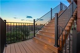 תמונה שצולמה להמחשת העבודות של המסגר העברי תמונה של המסגר העברי