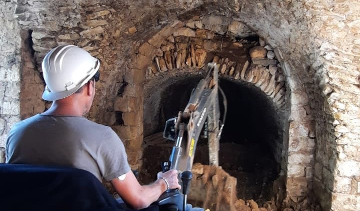 תמונה שצולמה להמחשת העבודות של מובילי ראש פינה תמונה של מובילי ראש פינה