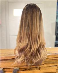 תמונה שצולמה להמחשת העבודות של Alison WIGS תמונה של Alison WIGS