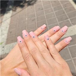 תמונה של Maya Nails