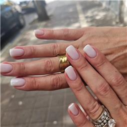תמונה של Maya Nails
