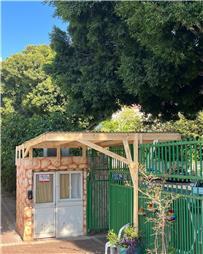 תמונה שצולמה להמחשת העבודות של עידן העץ תמונה של עידן העץ