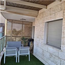 תמונה שצולמה להמחשת העבודות של אמיר ויוסף נימר תמונה של אמיר ויוסף נימר