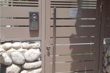 תמונה שצולמה להמחשת העבודות של מסגרית יורי תמונה של מסגרית יורי