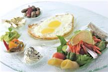 תמונה שצולמה להמחשת העבודות של טירמיסו שלל מנות צמחוניות