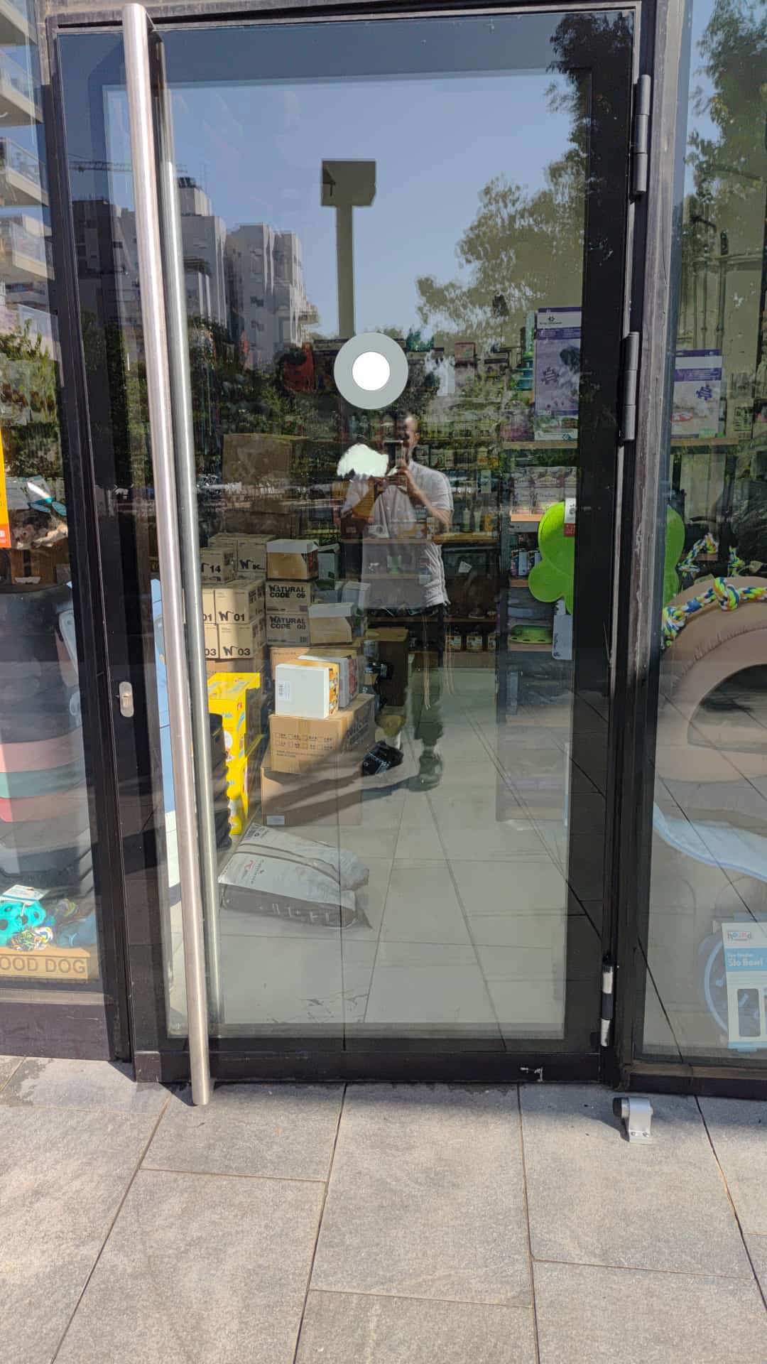 תמונה שצולמה להמחשת העבודות של קינג גלאס זגגות תמונה של קינג גלאס זגגות