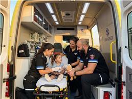 תמונה שצולמה להמחשת העבודות של אמבלונס לב אדיר תמונה של אמבלונס לב אדיר