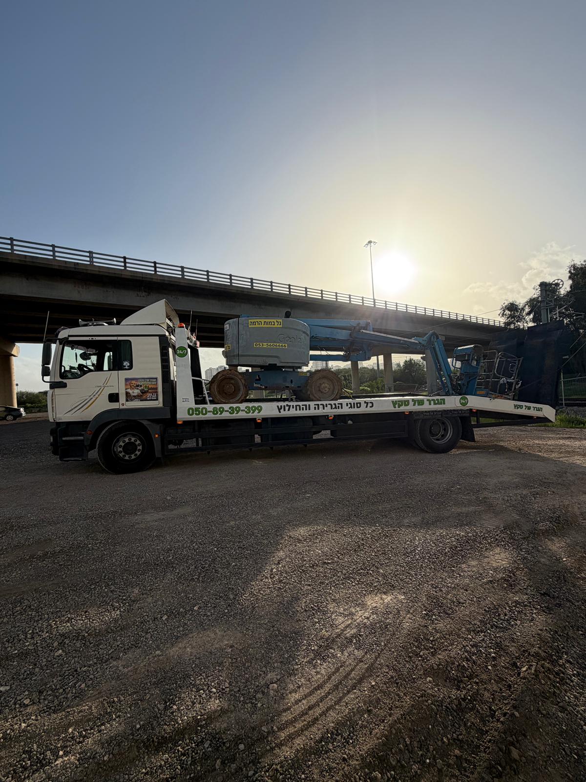 תמונה שצולמה להמחשת העבודות של הגרר של טקץ שירותי גרירה 24/7 תמונה של הגרר של טקץ שירותי גרירה 24/7