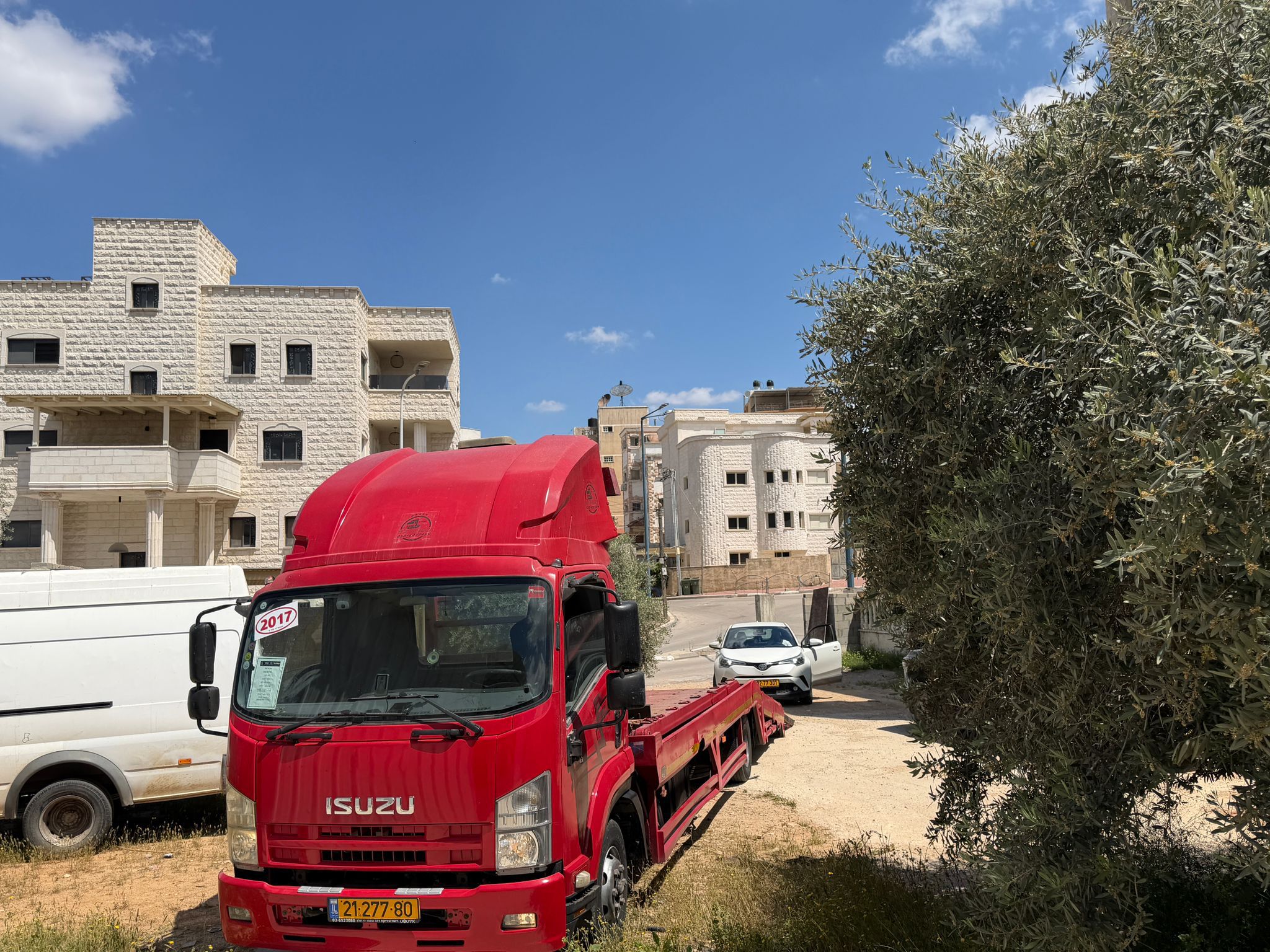 תמונה שצולמה להמחשת העבודות של אבו פלאח גרירה וחילוץ תמונה של אבו פלאח גרירה וחילוץ
