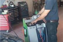 תמונה שצולמה להמחשת העבודות של חשמל רכב חיים בקריית גת - 2 טיפול במערכת הזרקת דלק