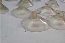 ייצור דביקוני ואקום עם וו